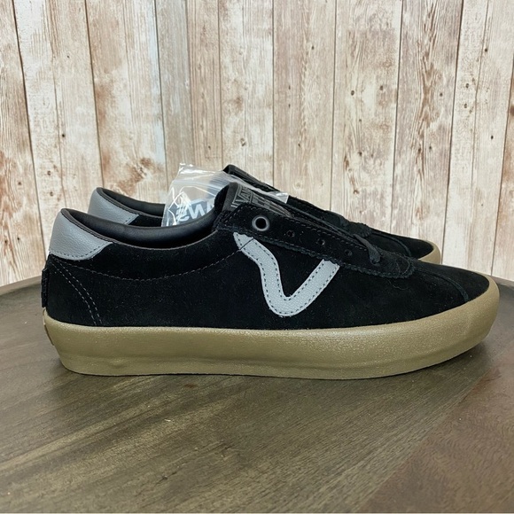 Vans Skate Sport Suede Sneaker Size 8 Women - Picture 4 of 13